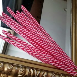 ❗Sugar Paper Red White Swirl Candy Cane Plastic Straw Set❗